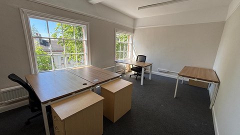 206 sq ft suite photo
