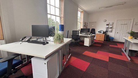 276 sq ft suite serviced office to rent at The Old Rectory, Glenfield, Leicester — photo 2