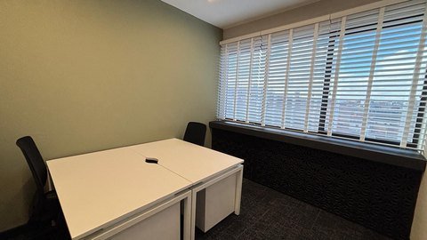 132 sq ft suite photo