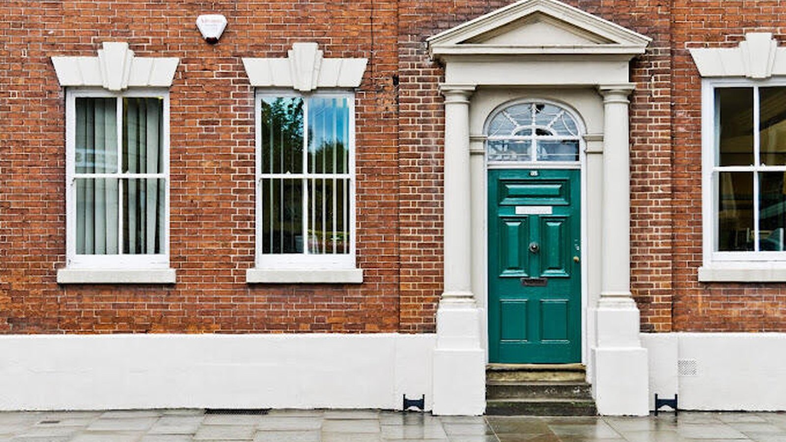 32 Friar Gate building photo
