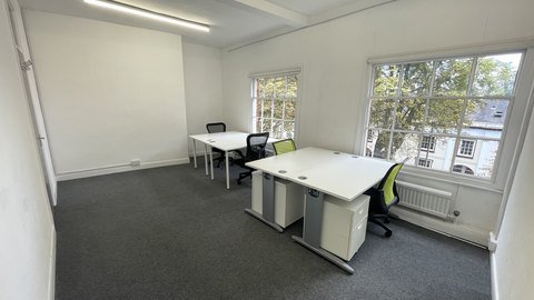 200 sq ft suite serviced office to rent at The Crescent, Leicester — photo 3