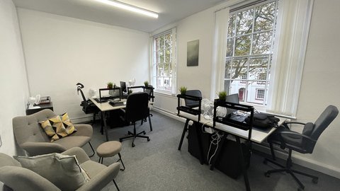 1,708 sq ft suite serviced office to rent at The Crescent, Leicester