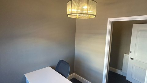 55 sq ft suite photo