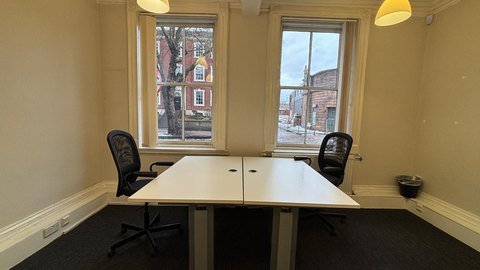 311 sq ft suite photo 5