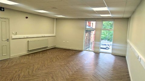 475 sq ft suite serviced office to rent at Oakhurst, Derby — photo 2