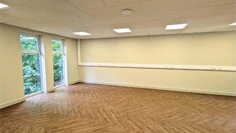 475 sq ft suite serviced office to rent at Oakhurst, Derby