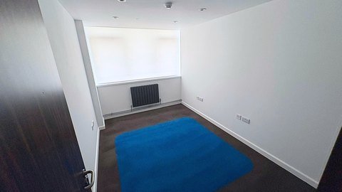 5,200 sq ft suite photo 6
